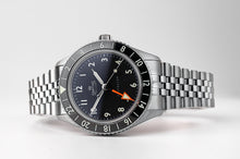 Load image into Gallery viewer, SMITHS TRAVELLER - PRS-58