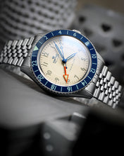 Load image into Gallery viewer, SMITHS TRAVELLER - PRS-58