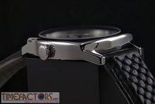 Load image into Gallery viewer, SMITHS VINTAGE CUSHION CASE PRS-36